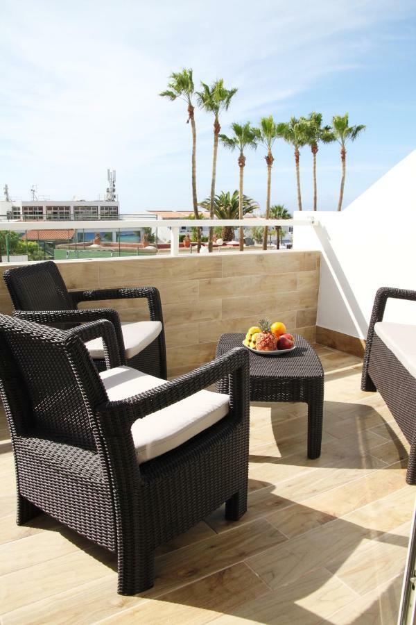 Apartment Coral Адехе Екстериор снимка