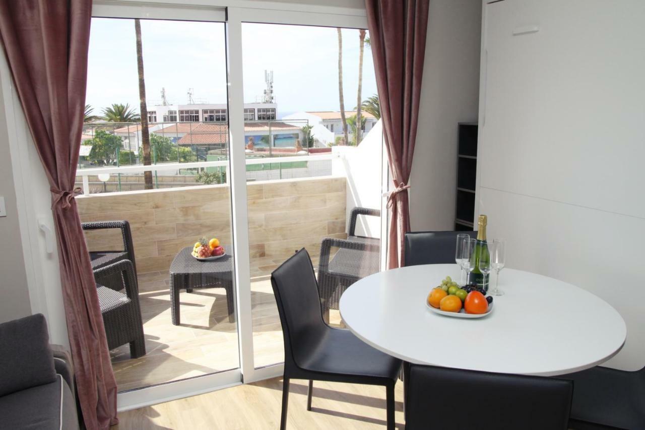 Apartment Coral Адехе Екстериор снимка