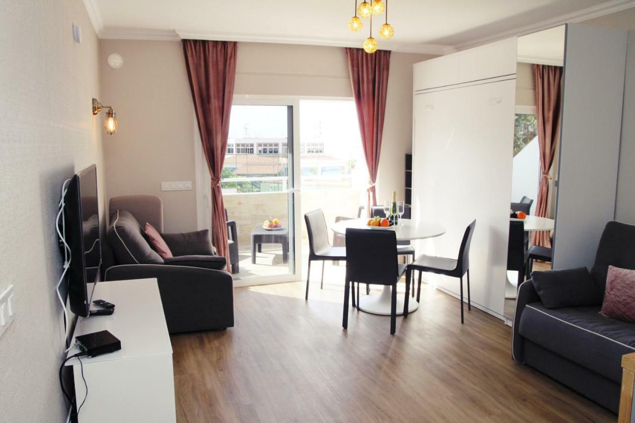 Apartment Coral Адехе Екстериор снимка